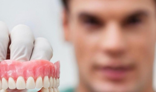 Несъемное протезирование зубов - важные аспекты и преимущества