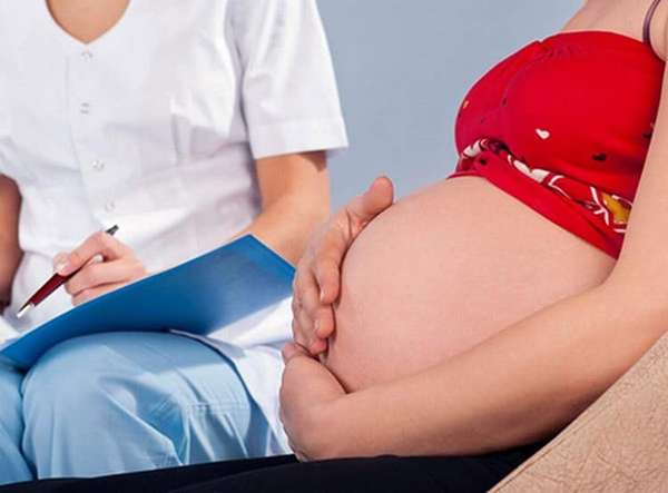 Посоветовать, как убрать тонус матки при беременности, сможет врач.