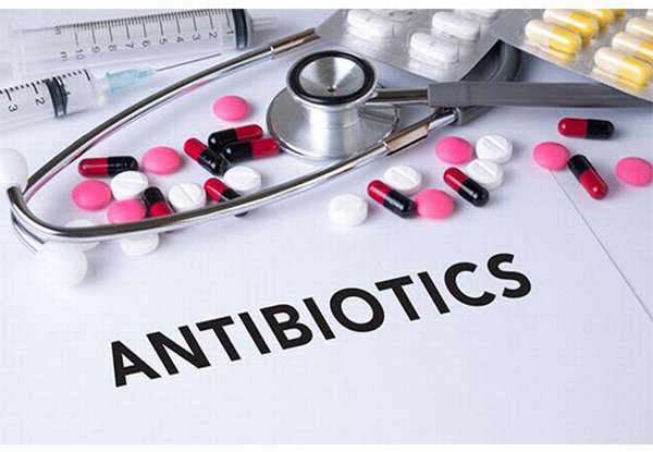 Антибиотики и таблетки
