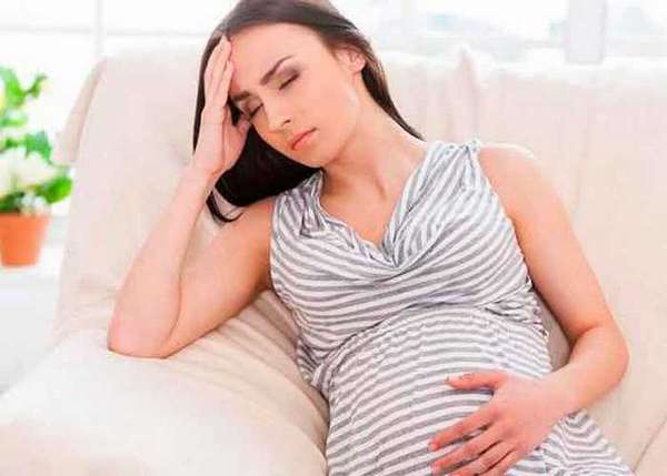 Самым безопасным для приема Ибупрофена при беременности считается 2 триместр.