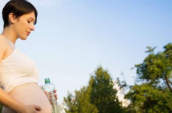 Маловодие и тазовое предлежание плода на 20 неделе беременности: что делать?