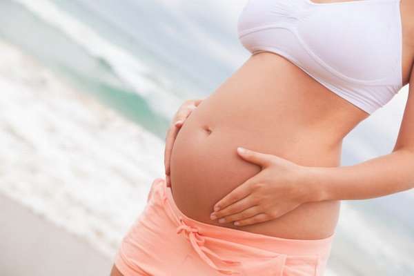 Живот на 22 акушерской неделе беременности ужо значительно увеличился, вам могут назначить УЗИ.