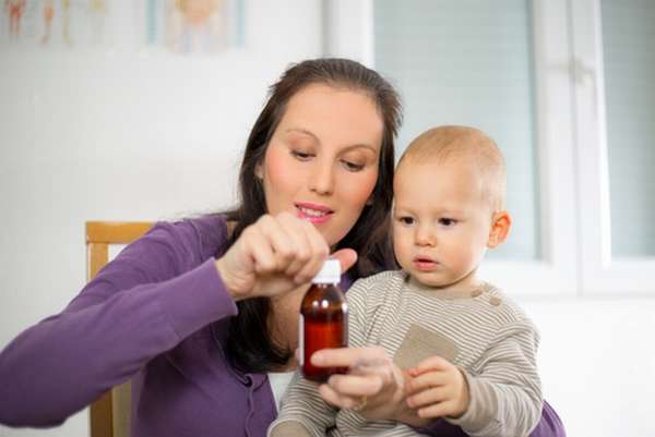 Согласно инструкции по применению, сироп Стопдиар для детей можно применять с 2-месячного возраста.