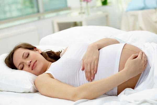 При таком диагнозе беременной очень важно сохранять спокойствие, побольше отдыхать, избегать физических нагрузок.