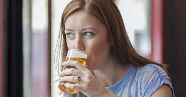 Поговорим о том, можно ли при грудном вскармливании безалкогольное пиво.