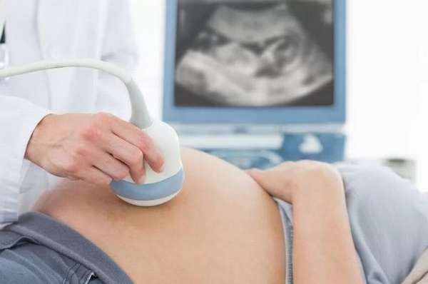 Исследования на тему, вредно ли часто делать УЗИ при беременности, в последнее время не проводились.