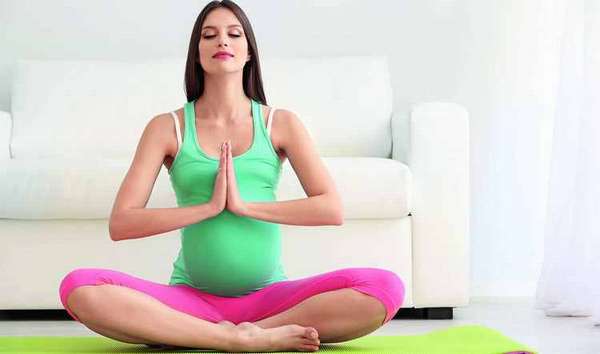 Дыхательные упражнения помогут подготовиться к родам.