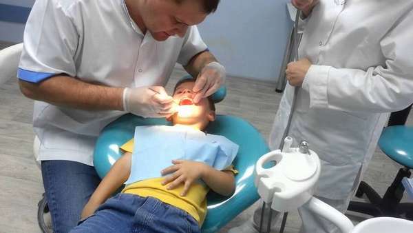 Важно также соблюдать гигиену ротовой полости, вовремя лечить, к примеру, зубы, чтобы во рту не распространялась инфекция.