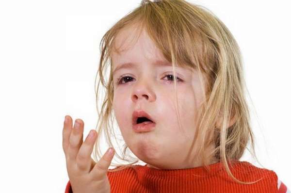 Антибиотики для детей при кашле и насморке на назначаются, так как это скорее симптомы простуды или вирусной инфекции, но не бактериальной.