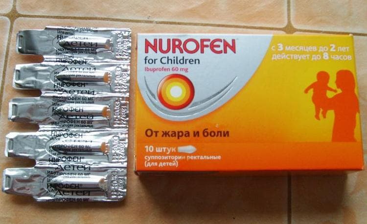 Даже свечи Нурофен при беременности в 3 триместре применять нельзя.