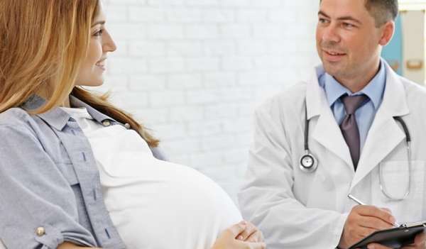 на вопрос, больно ли ставить пессарий при беременности, врачи отвечают, что нет, но на самом деле все зависит от профессионализма самого специалиста.