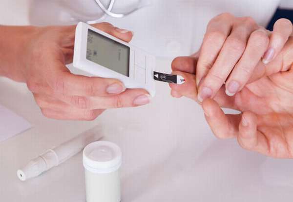 Измеритель уровня сахара в крови
