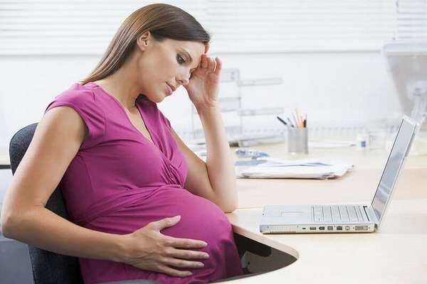 Причины тонуса матки при беременности могут быть разными, но среди самых распространенных банальная переутомляемость.