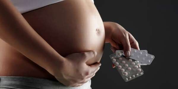 Бесконтрольный приём лекарств при беременности