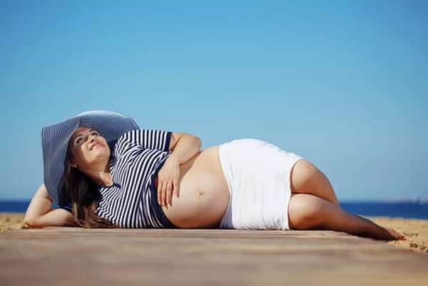 Можно ли беременным загорать на солнце и сколько