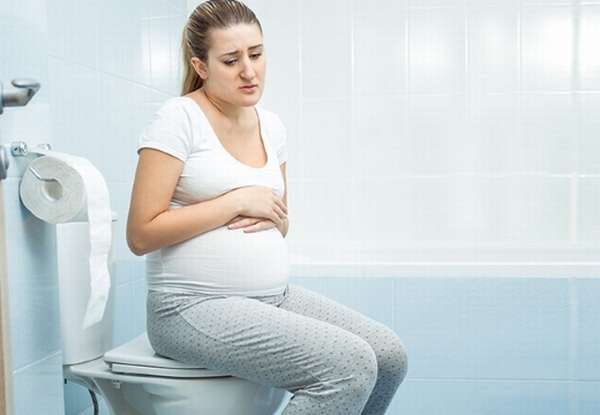 беременная в туалете