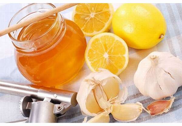 Мед, лимон, чеснок