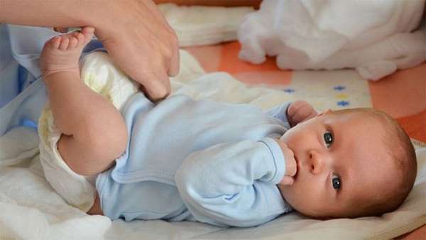 некоторые врачи назначают Урсофальк при желтухе у новорожденных.