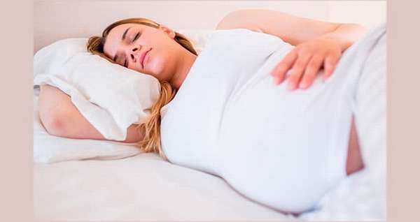 можно ли беременным спать на спине
