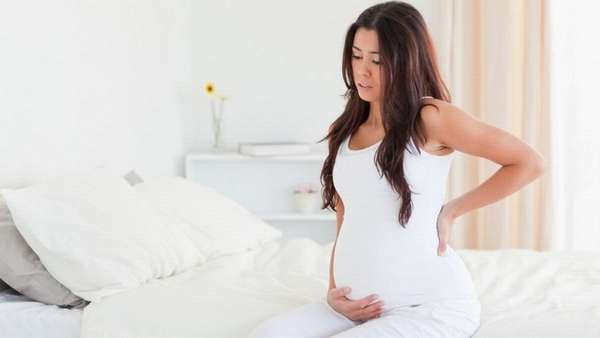 Многие беременные сталкиваются с болями в спине, спасти от которых и может бандаж.