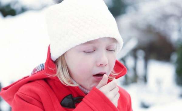 Кашель лаем у ребенка обычно сигнализирует о достаточно серьезном заболевании.