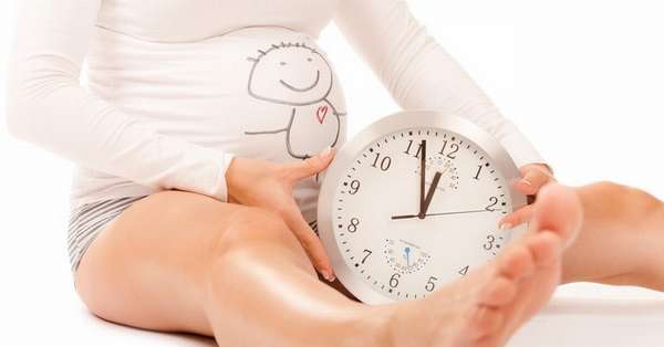 Коричневые выделения при беременности на поздних сроках могут свидетельствовать о начале родовой деятельности.