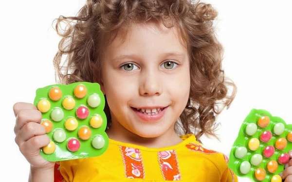 если ребенок не соответствует показателям таблицы веса и роста относительно возраста, возможно, ему нужны дополнительные витамины.